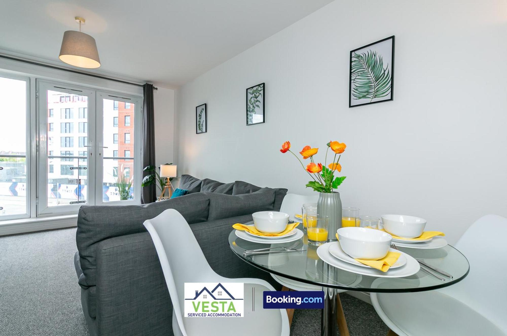 Two Bedrooms Apartment By Vesta Serviced Accommodation & Short Lets Hatfield With Free Wifi 외부 사진